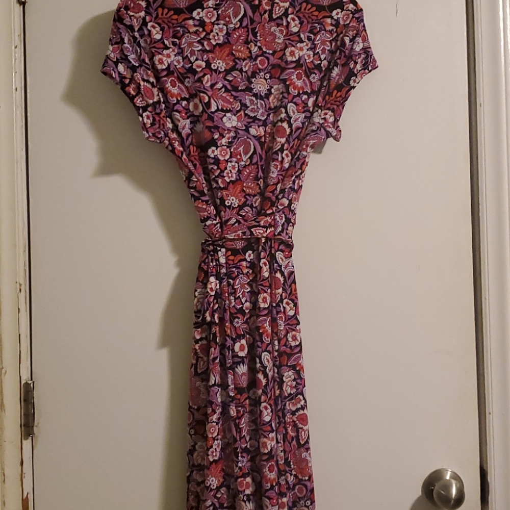 Dress - Picture 2 of 4